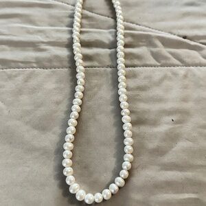 Genuine Freshwater pearl necklace Gold tone White pearls